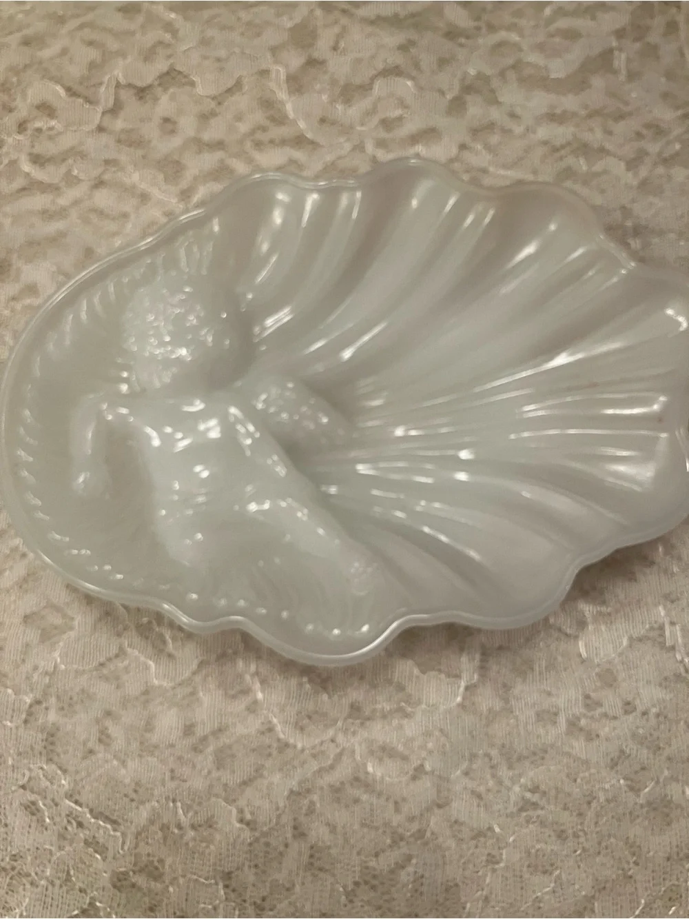 AVON SIGNED MILK GLASS TRINKET OR SOAP DISH